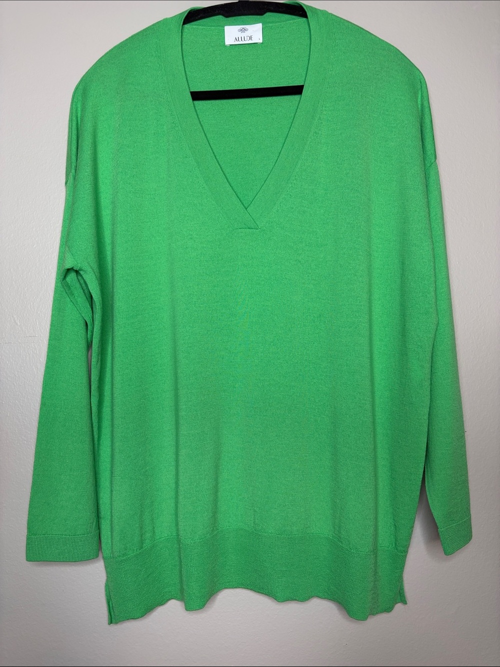 ALLUDE Munich Luxury 100% Virgin Wool V-Neck Oversized Sweater Green L
